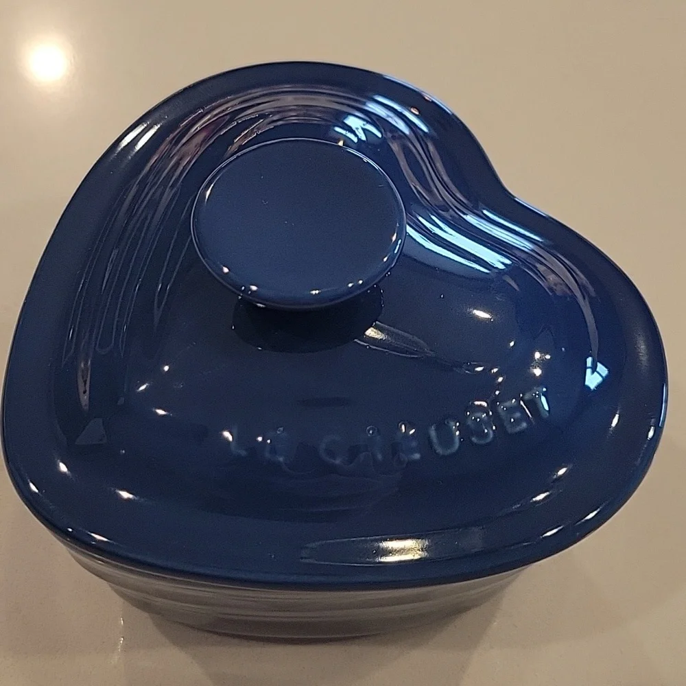 Le Creuset Rare Retired Indigo/ Dark Blue Heart Ramekin